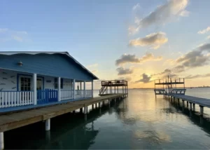 Accommodations Utila Bayview Room